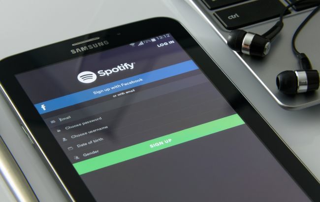 В Spotify в скором времени появятся аудиокниги: сервис приобрел платформу Findaway.