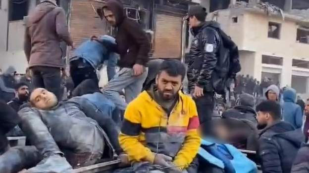 В Газе 112 палестинцев погибли в давке и под колесами машин с гуманитарной помощью.