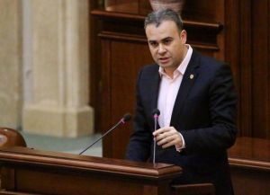 Bogdan Darius Vâlcov, fost primar, fost minstru și senator este un tip mai mult decât strângător.