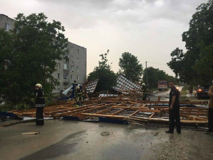 Trei raioane vor primi bani pentru a lichida consecințele calamităților