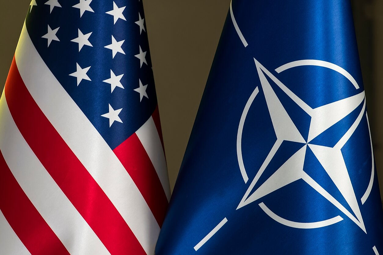 SUA vor reduce aproximativ 200 de posturi din NATO.