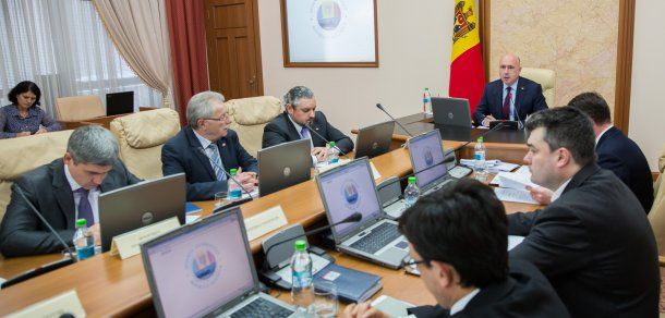 Filip declară război şoferilor „afumaţi” la volan. Foto: gov.md