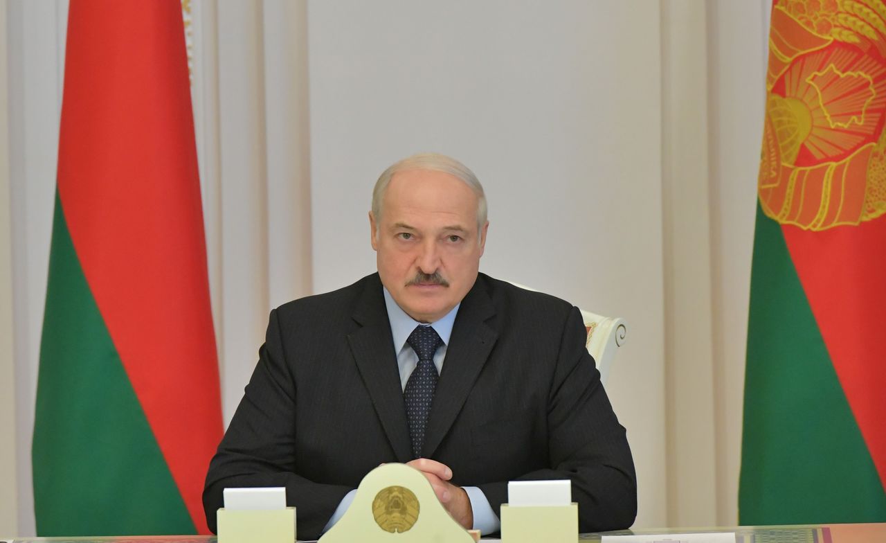Лукашенко: 70-80% полномочий президента могут быть переданы парламенту. Фото: kp.ru.