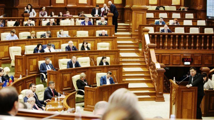 Магазин пиарится на скандале с планшетами и предлагает гаджеты подешевле.