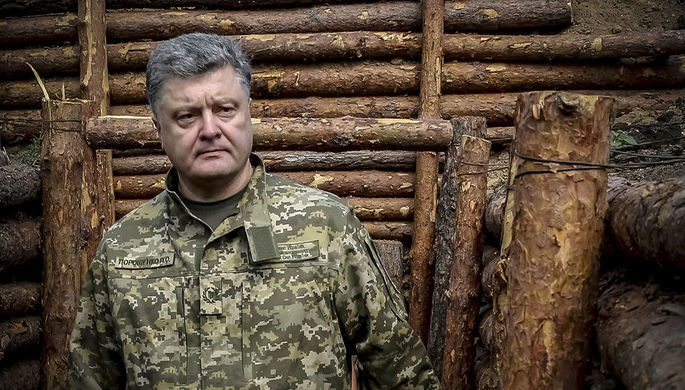 Порошенко подписал закон о выплатах иностранцам в армии Украины.