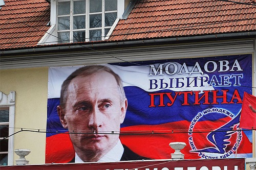 Более половины жителей Молдавии готовы прислушиваться к мнению президента России Владимира Путина.