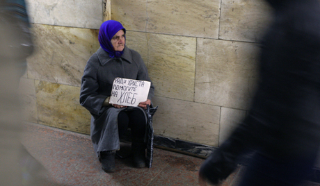 Пусть политики наши живут с девизом: «Ни одно доброе дело не должно остаться без пиара!». А мы будем просто помогать друг другу.