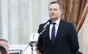Gurin a mai dezvăluit în același interviu că îi cunoaște de mai demult pe Filat și Lupu.