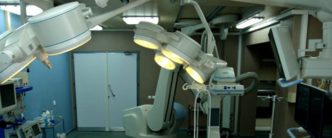 La noi, un astfel de echipament costă circa 100.000 de euro. Momentan o singură clinică privată îl are la dispoziţie.