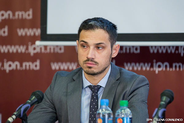 Политолог подчёркивает, что в перспективе Молдова может оказаться в затруднительном положении.