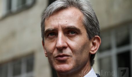 Premierul Iurie Leancă nu exclude faptul că rândurile mari, formate la secţiile de votare de la Moscova, ar fi o provocare.
