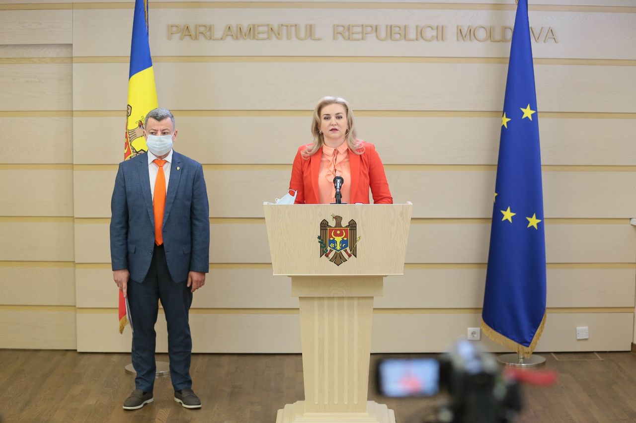 Проект включен в повестку дня заседания парламента.