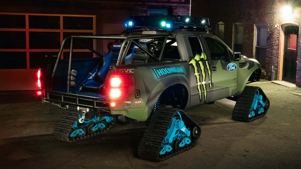 Легендарный гусеничный Ford Кена Блока выставили на продажу за $200 000.