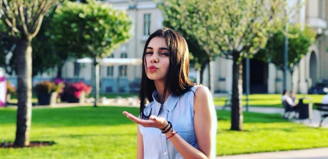 Аделине удалось стать одной из 25 лучших участников, которые прошли во второй этап полуфинала конкурса. Фото: Facebook.