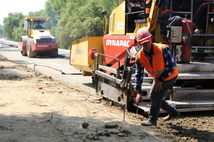 Gigantul italian „Serenisima” va repara 114 km de drum din Moldova. Foto: pesurse.md