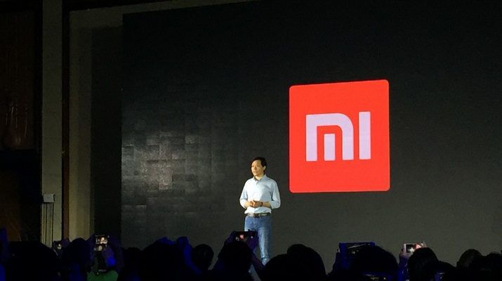 Xiaomi Mi 8 получит быструю беспроводную зарядку.