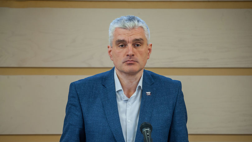 Бывший депутат Александр Слусарь.