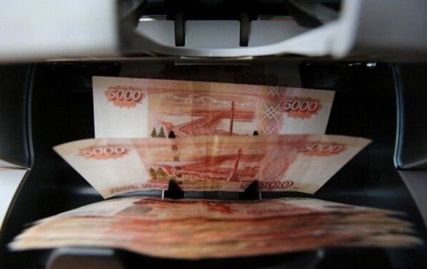 Россия сокращает расходы на оборону на 100 млрд.