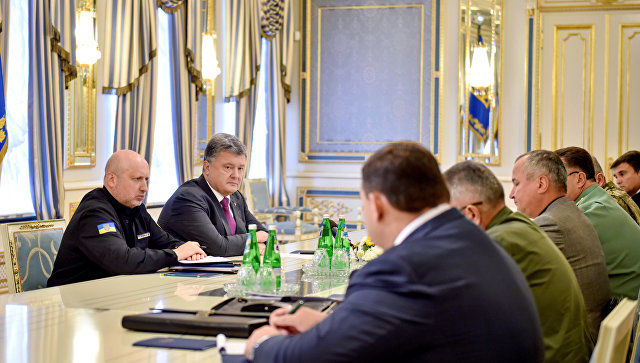 Порошенко поручил организовать разговор с Путиным.