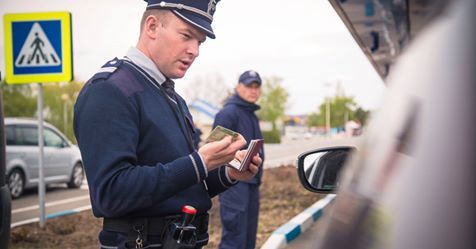 Мужчинам грозит штраф в размере до 650 условных единиц или до 2 лет лишения свободы. Фото: border.gov.md.