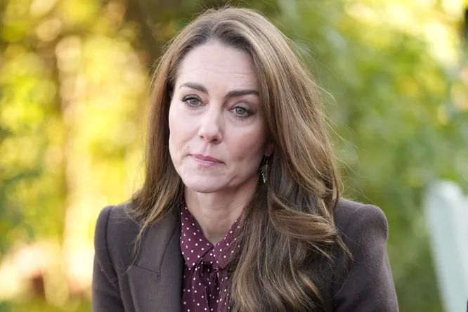 Prințesa Kate Middleton a apărut pentru prima dată în public după ce a terminat chimioterapia.