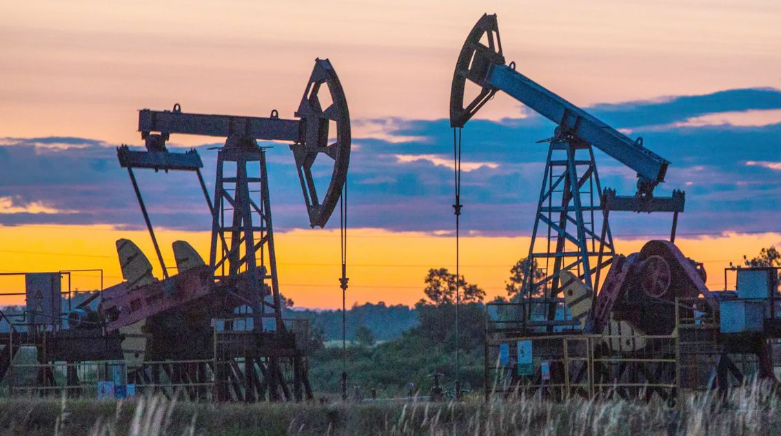 Нефть дешевеет четвертый день подряд: что повлияло на мировые цены.