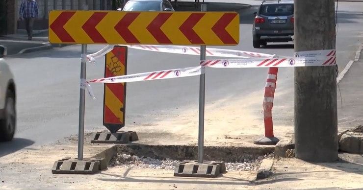 На недавно отремонтированной улице Ион Пеливан снова ведут работы.