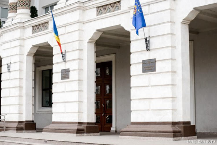 Генпрокуратура предлагает проверить госучреждения на предмет коррупционных схем.