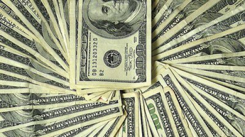 Clasamentul întocmit de site-ul Celebrity Networth cuprinde toate veniturile - salarii, publicitate sau dividende