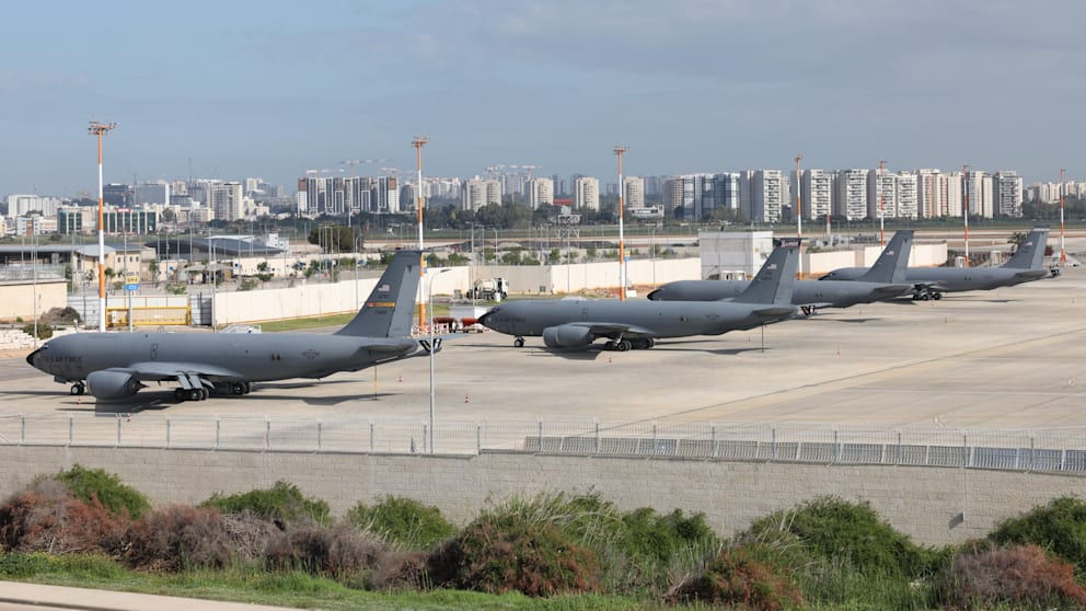 США размещают военные самолёты в Израиле на случай удара по Ирану.