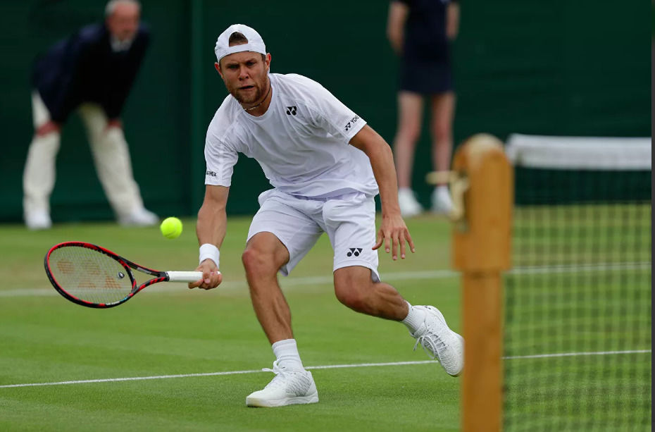 Раду Албот прошел в 1/8 финала турнира ATP в Умаге.