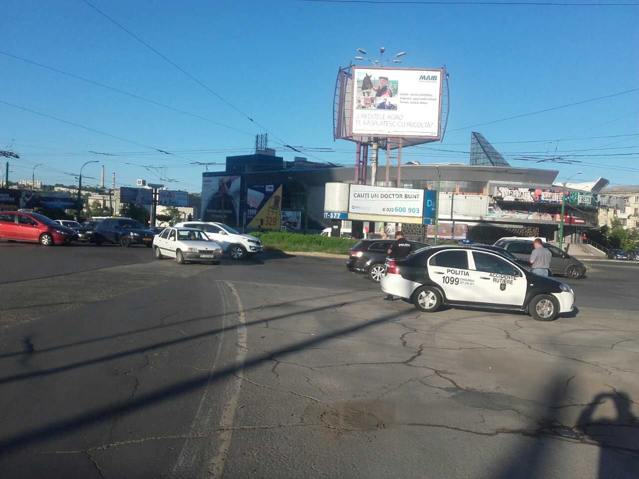 Polițiștii documenteaza cazul femeii lovite mortal care încă-i neidentificată 