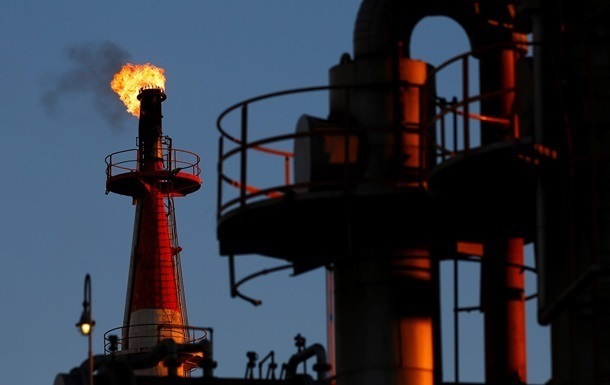 Стоимость нефти на лондонской бирже уже упала ниже 55 долларов за баррель.