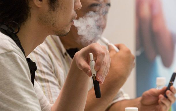 IQOS –система нагревания табака от Philip Morris International.