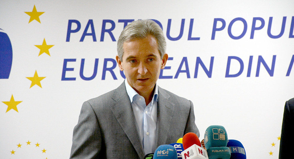 Leancă a spus-o pe şleau că îi invită pe deputaţii liberal-democraţi să se înregimenteze în grupul parlamentar pe care îl conduce.