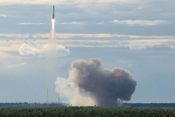 В стартовавший «Союз-2.1б» ударила молния.