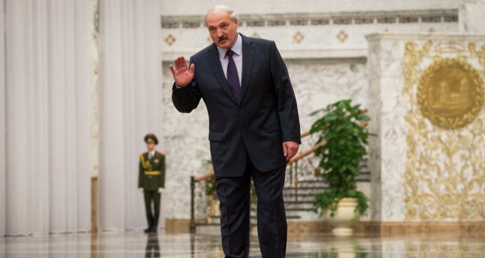 Lukaşenko scapă de sancțiunile UE timp de patru luni. Foto: gazeta.ru