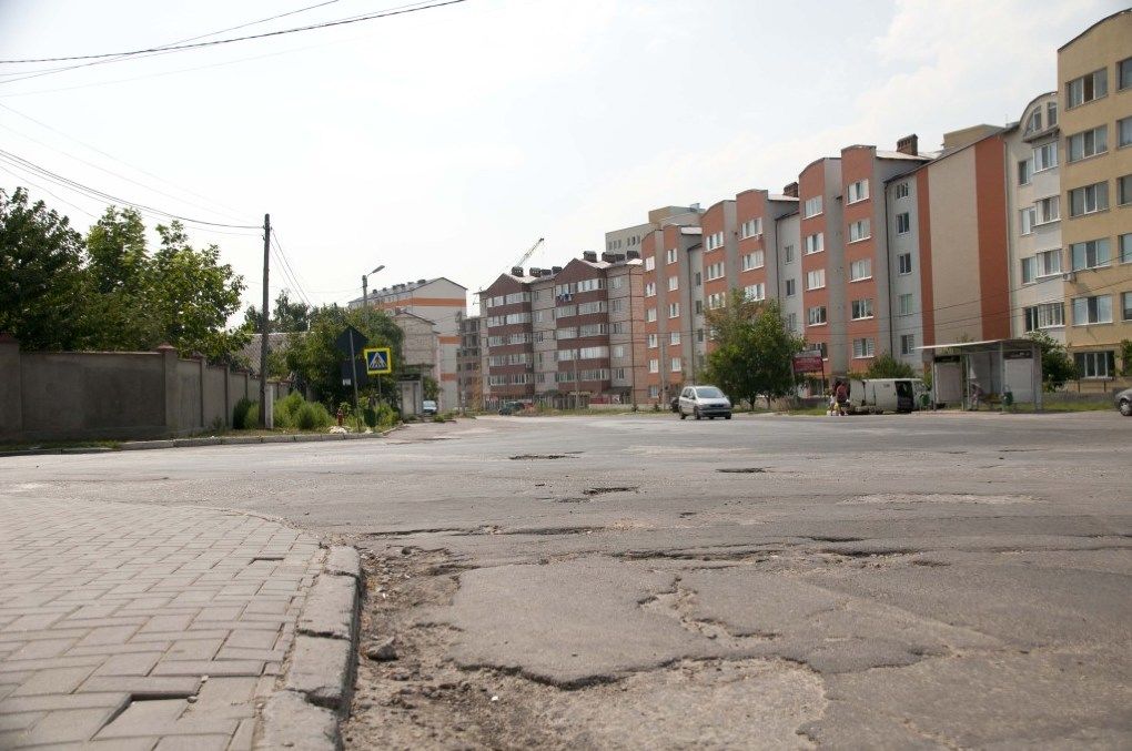 Группа мошенников выдает себя за сотрудников Apă-Canal Chișinău, приходит на вызовы горожан и требуют деньги за работу. Фото: ACC.