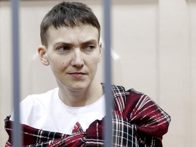 Навестивший в понедельник Савченко в СИЗО Федотов также сообщил, что летчица рисует котов.