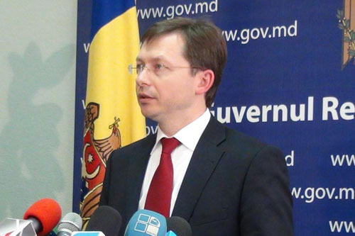 Ministerul Finanțelor afirmă că nu a făcut decât să respecte o decizie de judecată care trebuia îndeplinită imediat.