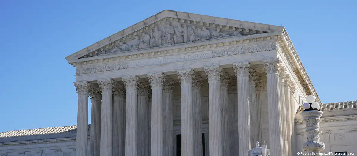 Верховный суд США запретил вузам учитывать расу абитуриентов.