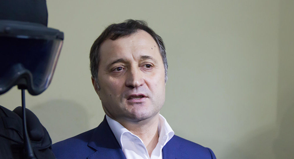Avocatul a declarat că Filat împarte camera cu un alt deţinut.