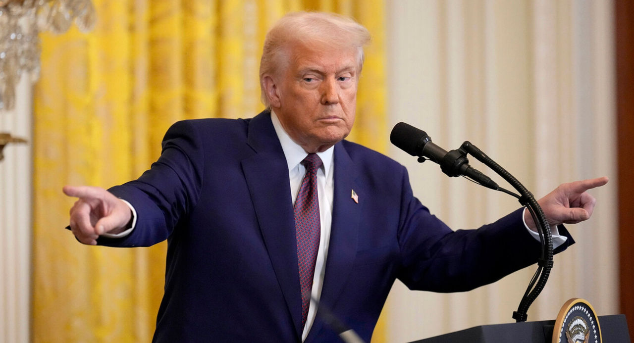 СМИ Франции: Трамп приедет в Москву на празднование 9 Мая и встретится с Путиным.