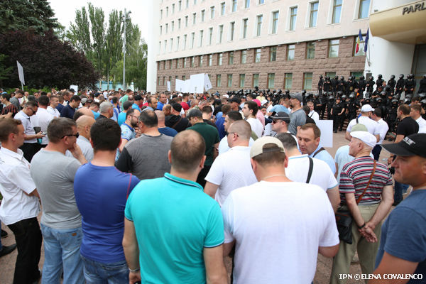 Акция была направлена и на оказание давления на Партию социалистов, считает Игорь Волницки.