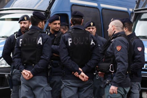 Un român beat și înarmat cu un cuţit, reţinut în Torino. Fapta comisă. Foto: romanialibera.ro