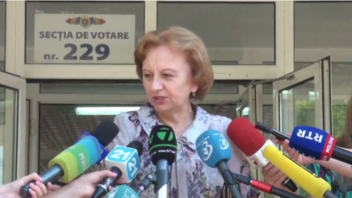 Candidatul Partidului Socialiștilor la funcția de primar general al Capitalei, Zinaida Greceanîi, a votat pentru o echipă de oameni profesioniști. Foto: captură video