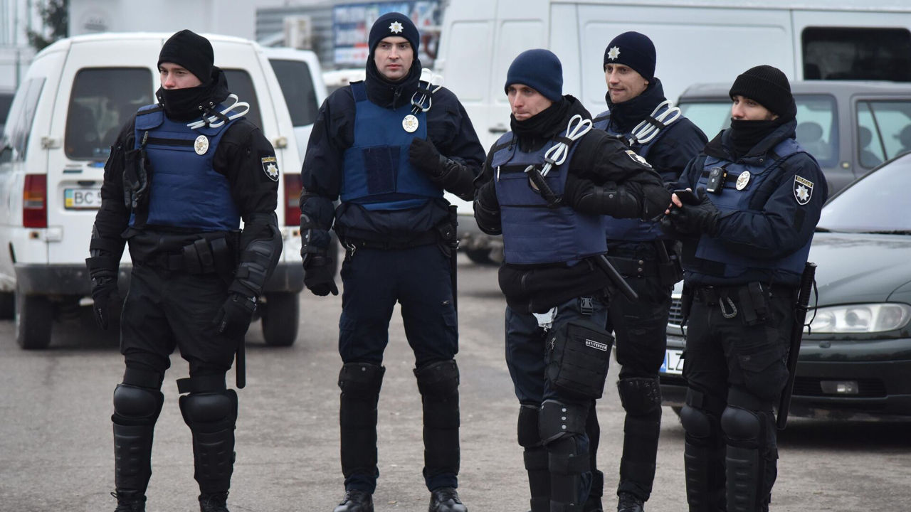 Полиция Украины открыла 12 дел против учителей-коллаборантов в Харькове.