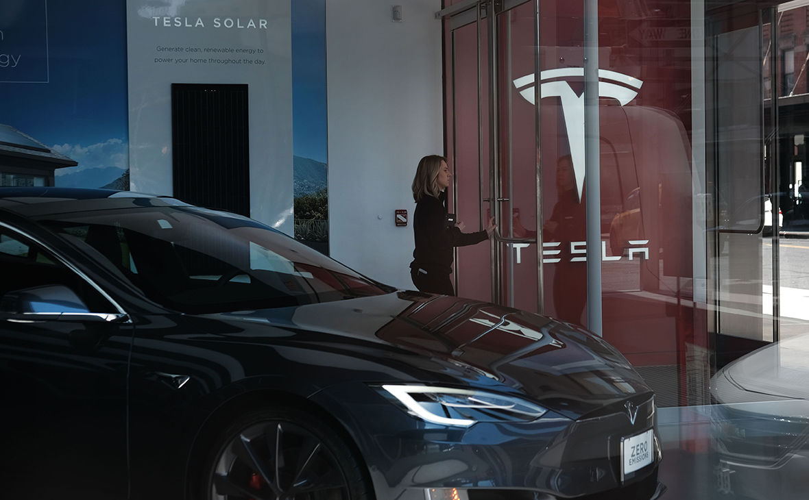 Акции Tesla продаются по 2 тысячи долларов.