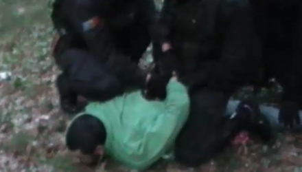 Pacheţelele depistate de poliţie au fost sigilate şi expediate în laboratorul criminalistic pentru expertizare.