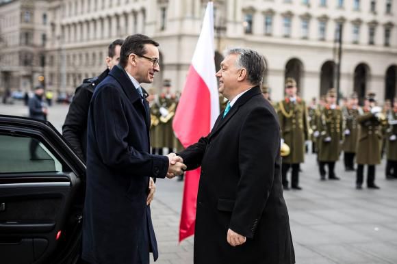 Ungaria și Polonia strâng rândurile în conflictul cu Bruxelles-ul